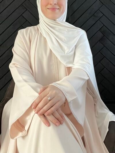 Abaya Maram